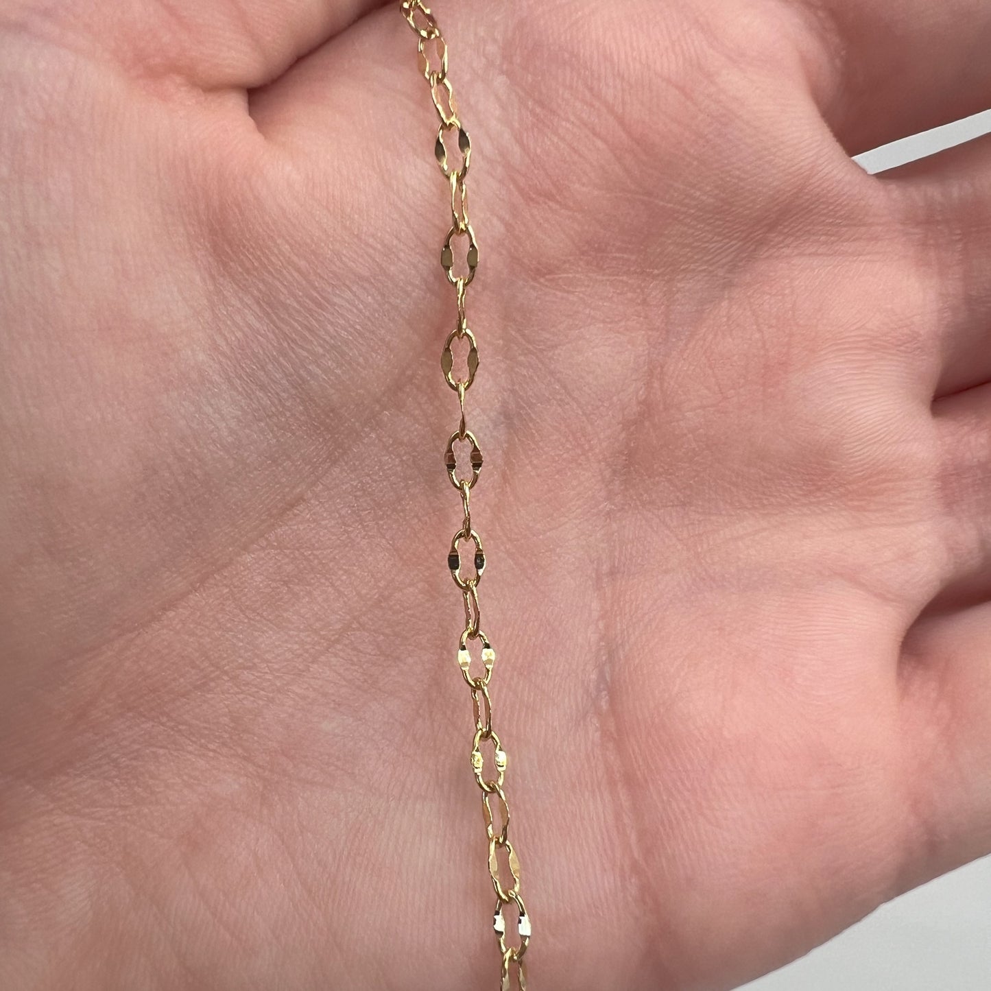 CRIMPED OVAL CHAIN (GOLD)