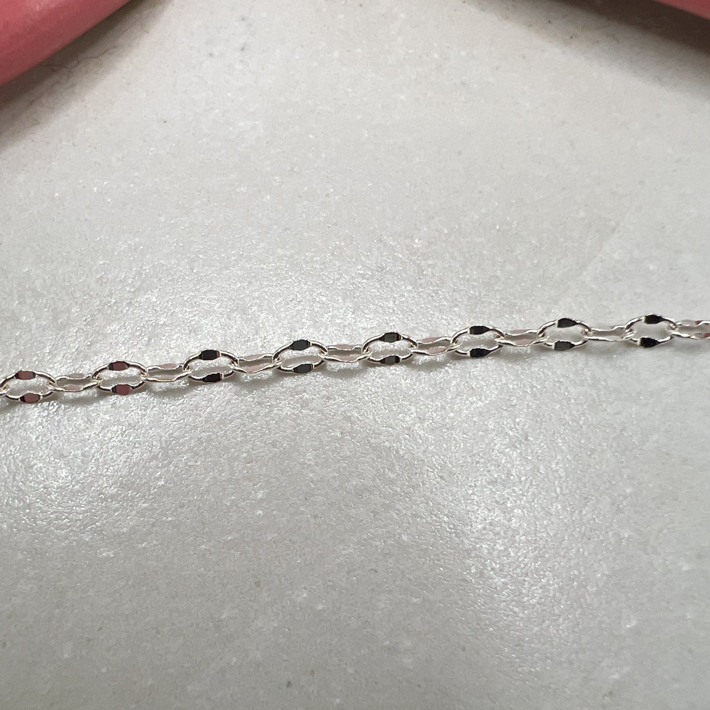 CRIMPED OVAL CHAIN (SILVER)