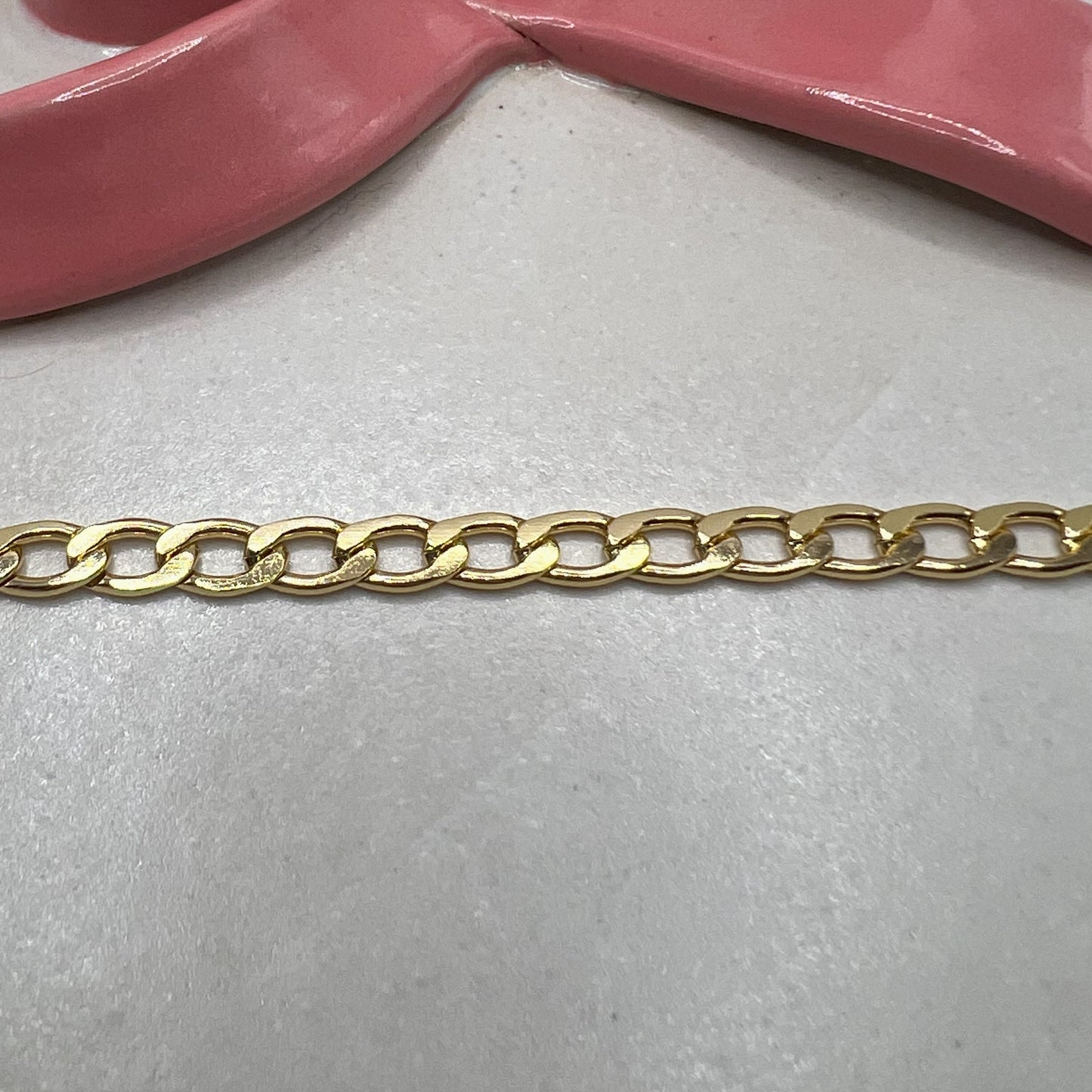 CUBAN LINK CHAIN (GOLD)