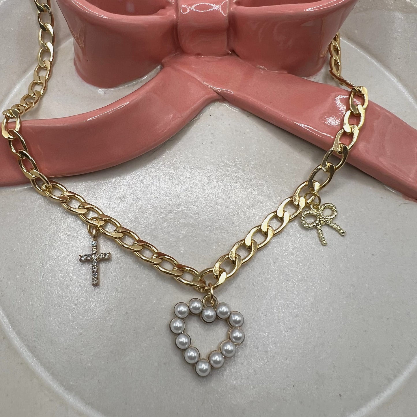 PEARL HEART CHARM NECKLACE