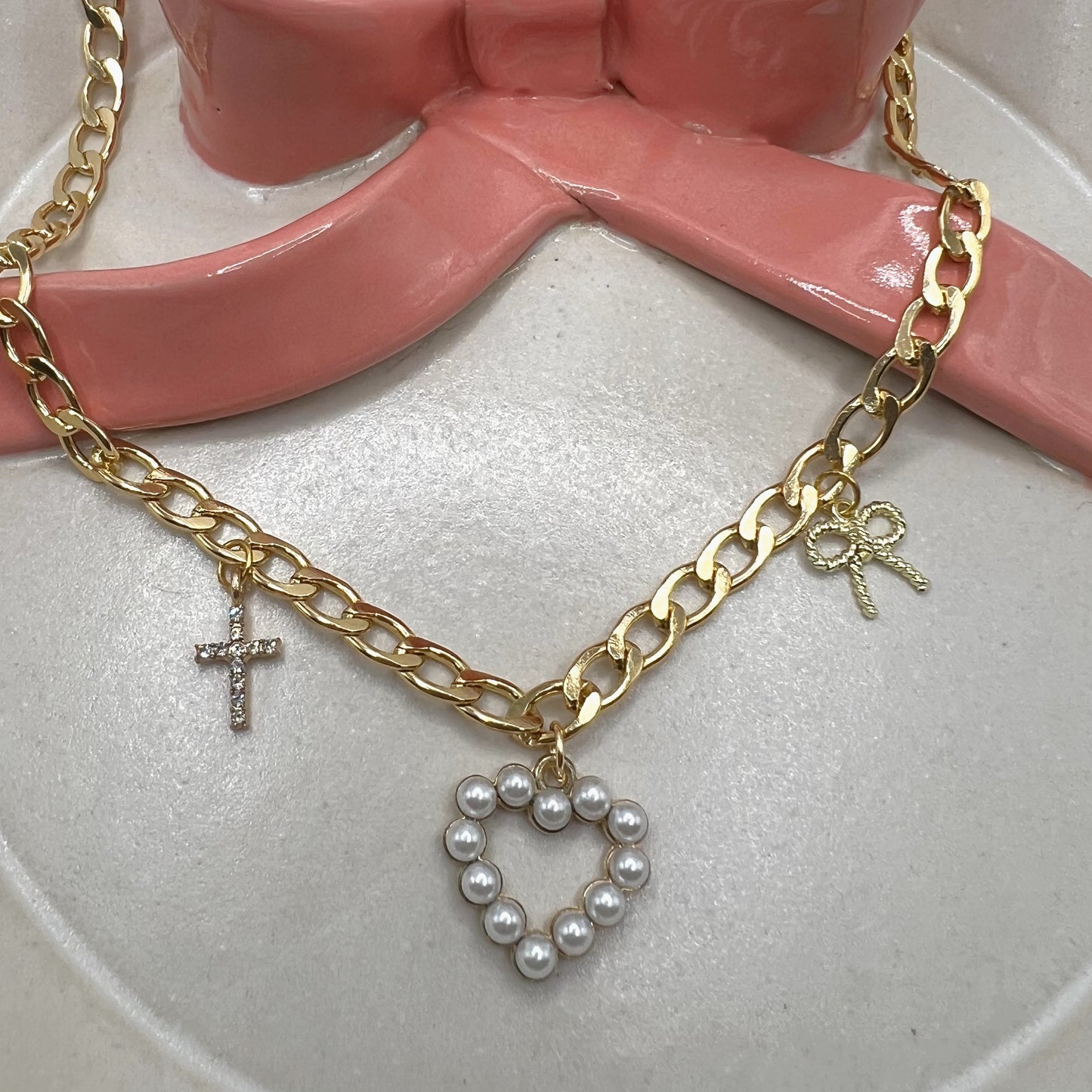 PEARL HEART CHARM NECKLACE