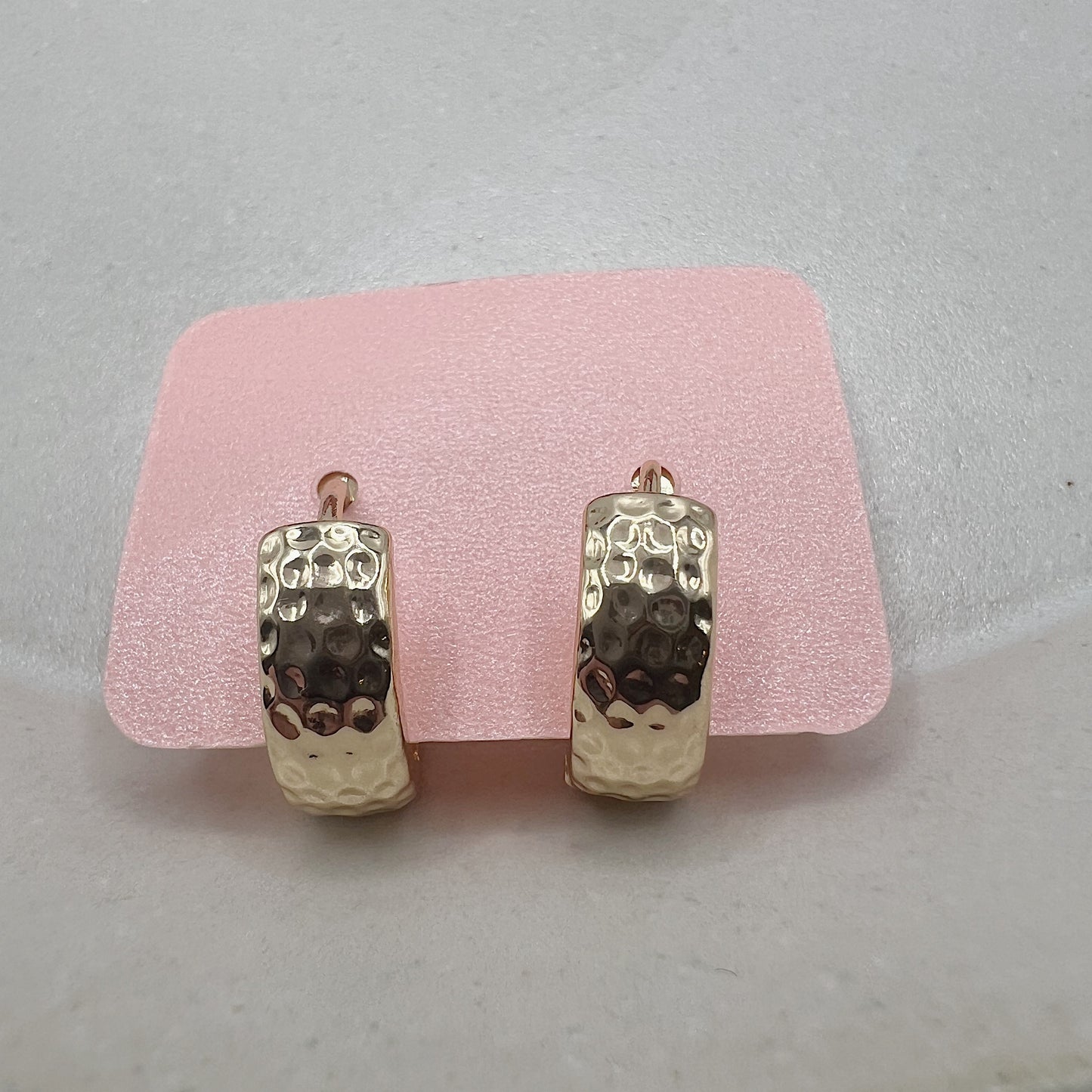 TEXTURED HUGGIES (GOLD)