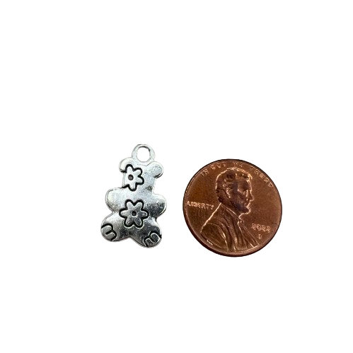 BEAR WITH FLOWER CHARM (SILVER)