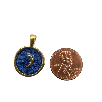 BLUE CIRCLE MOON CHARM (GOLD)