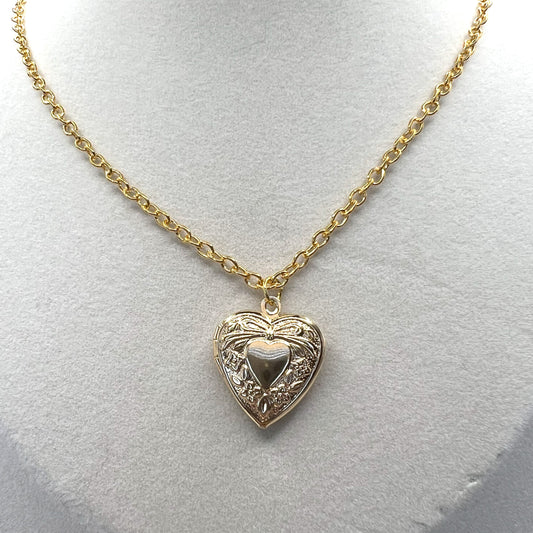 GOLD LOCKET NECKLACE