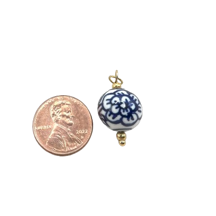 ROUND CERAMIC CHARM