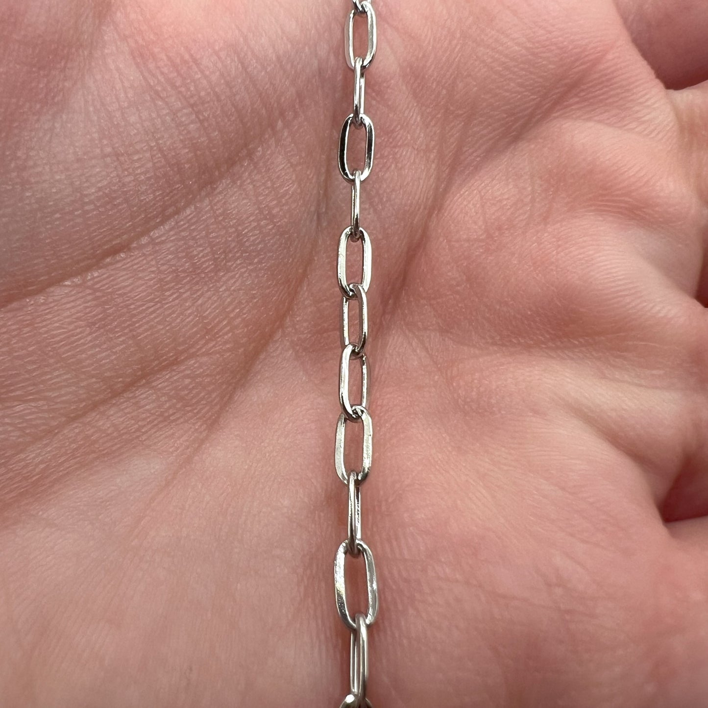 SMALL PAPERCLIP CHAIN (SILVER)