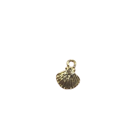 SMALL SEASHELL CHARM (GOLD)