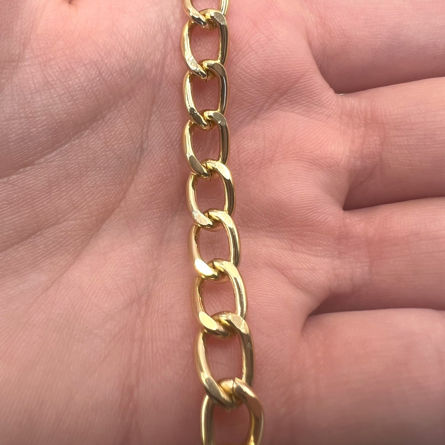 THICK CURB CHAIN (GOLD)